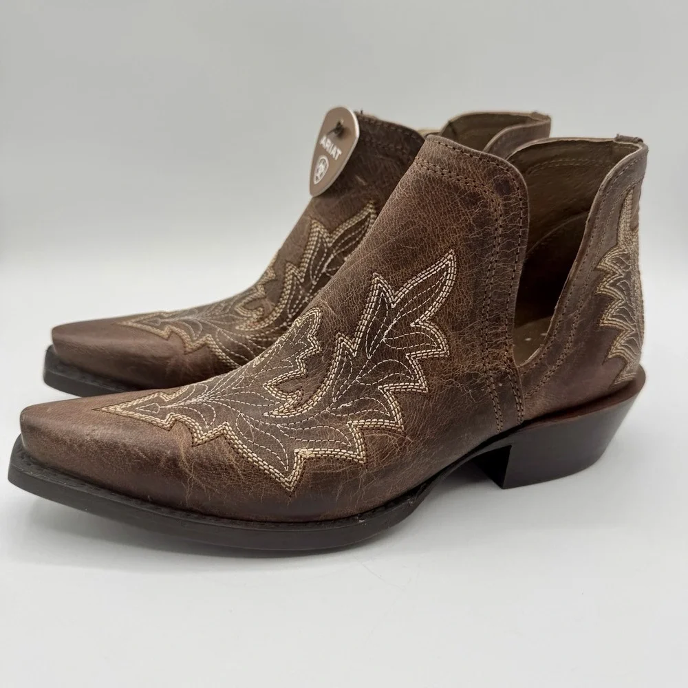 Ariat Dixon Low‎ Heel  Boots Women's Size 7 Rhino Tan Leather Snip Toe